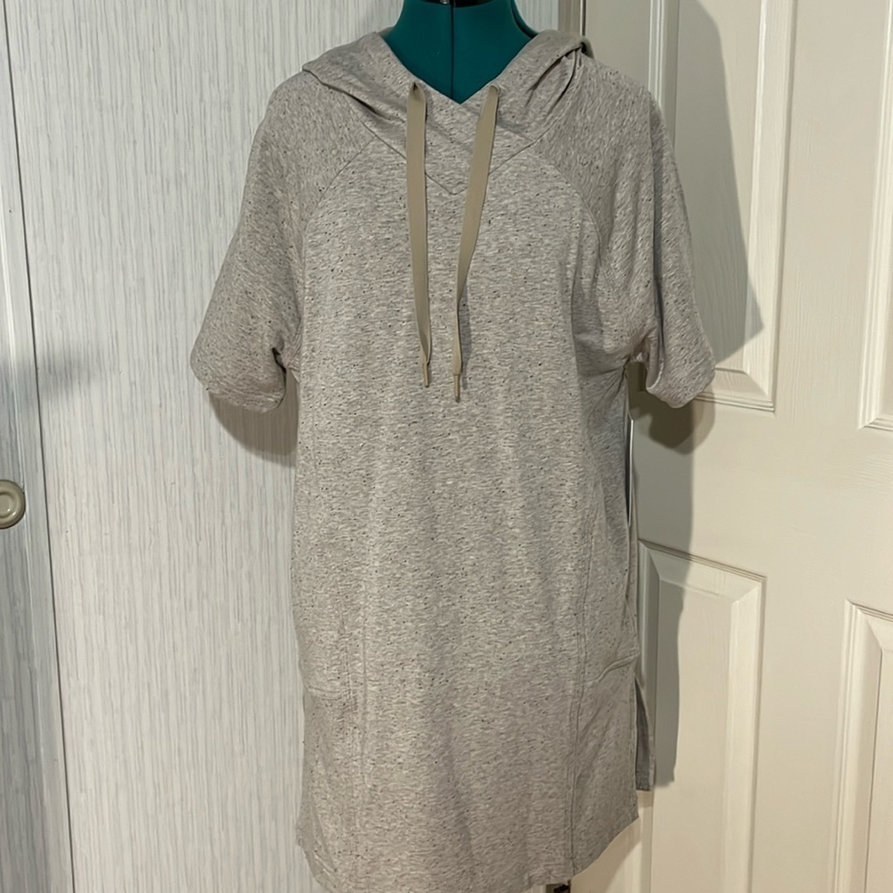NWT! Athleta Cabana Tunic Short Sleeve Hoodie (241T)